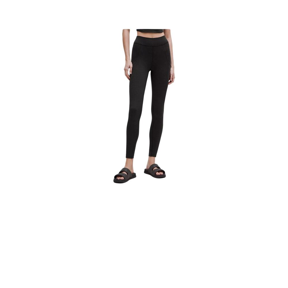 NWT LULULEMON Softy Sueded Leggings
High-Rise Tight 28